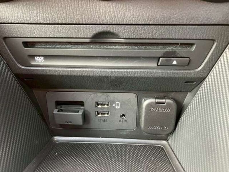 MAZDA2