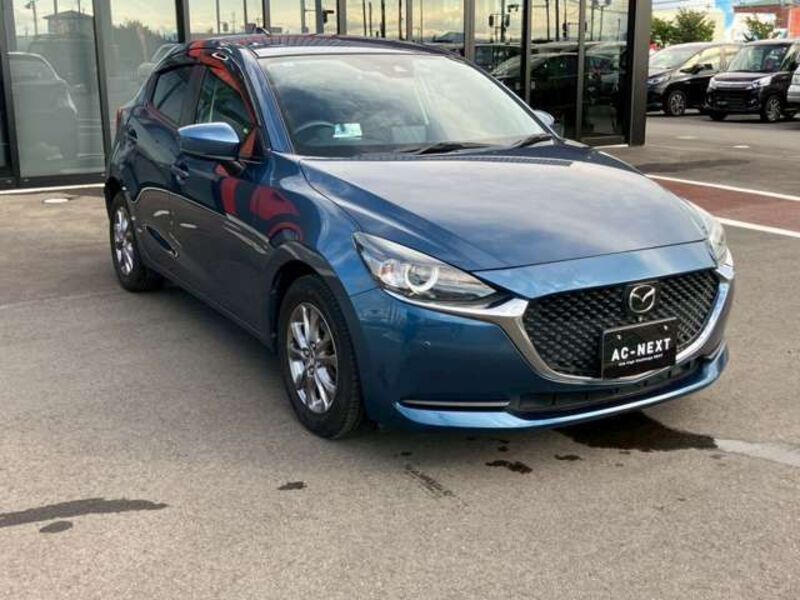 MAZDA2