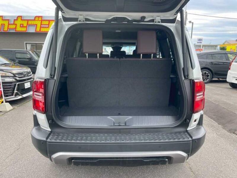 LAND CRUISER 250