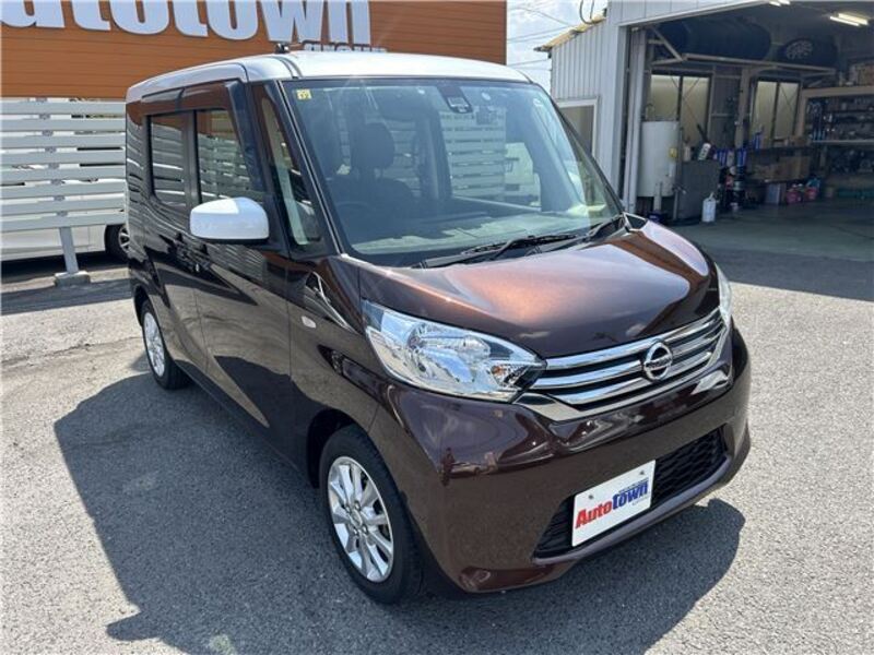 NISSAN DAYZ ROOX