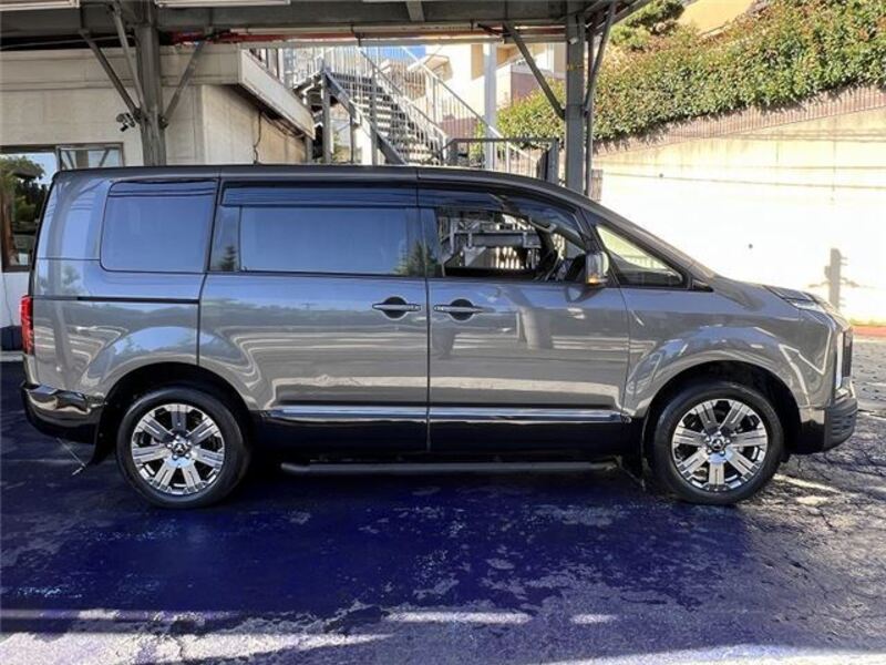 DELICA D5