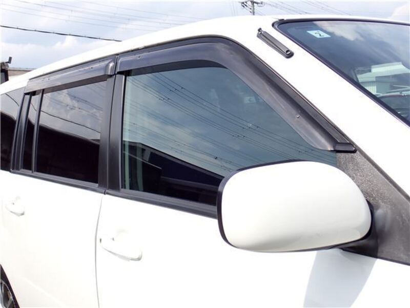SUCCEED VAN