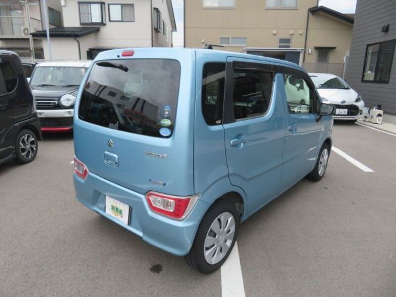 WAGON R