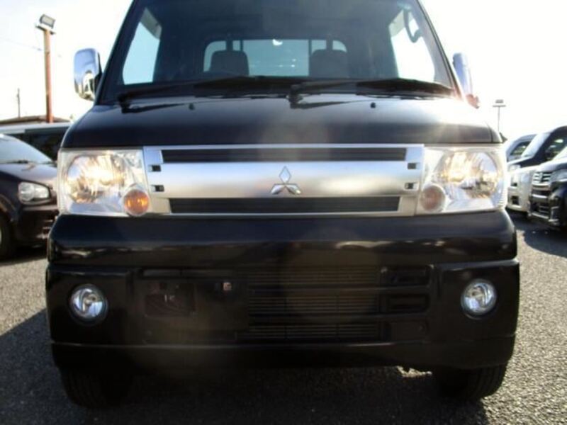 MINICAB TRUCK