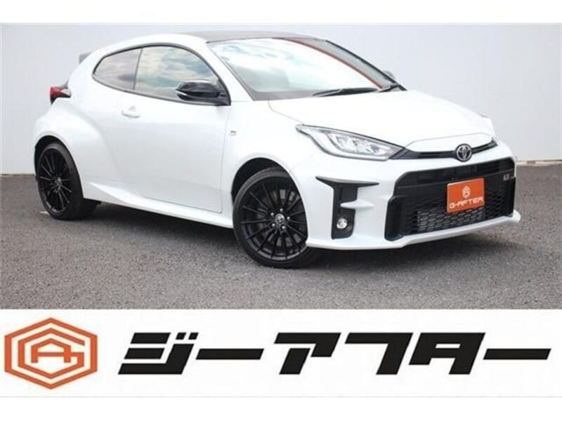 GR YARIS-0