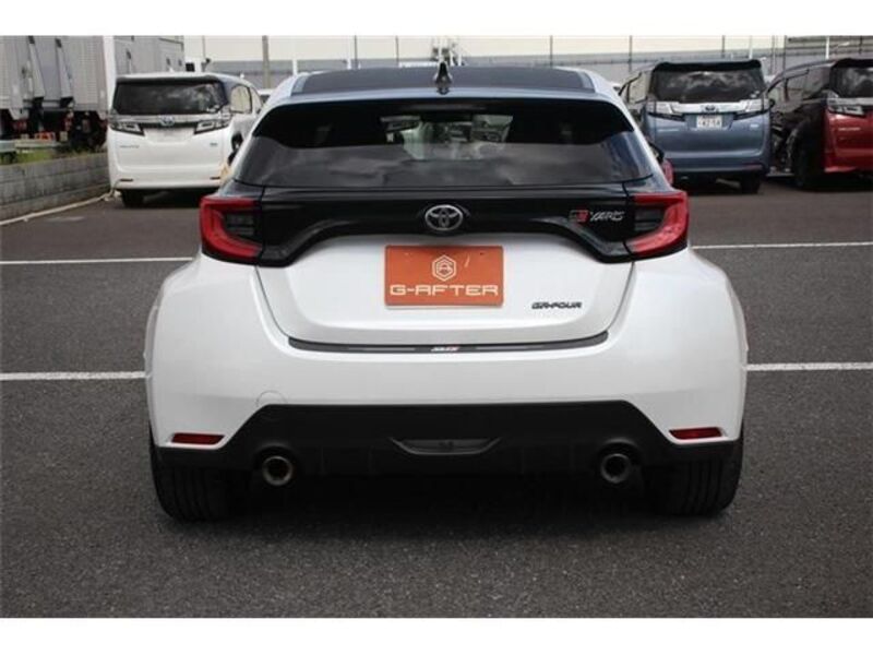 GR YARIS