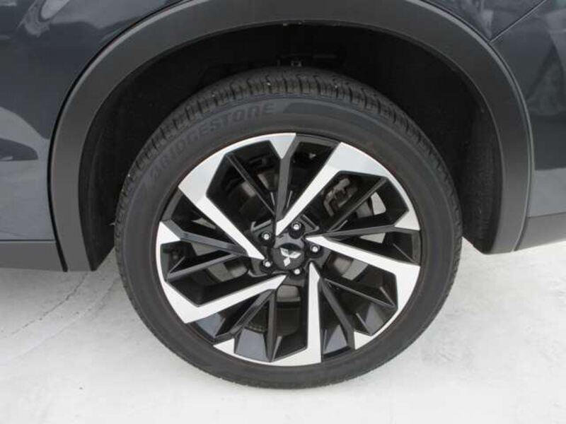 OUTLANDER