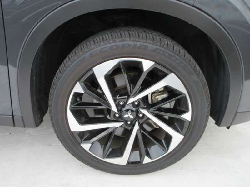 OUTLANDER