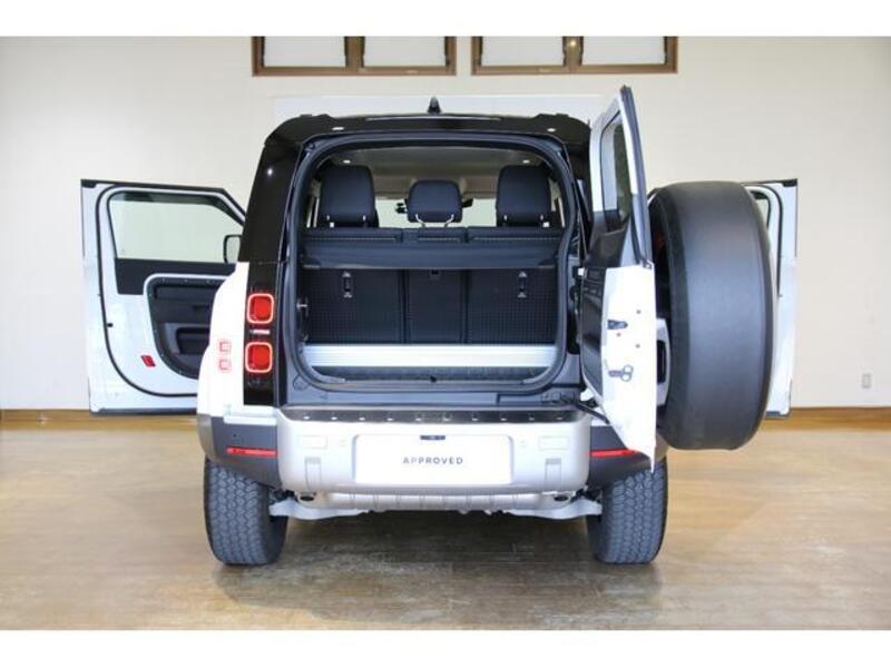 DEFENDER