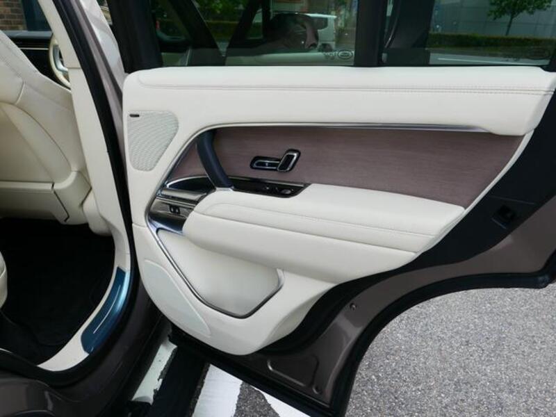 RANGE ROVER