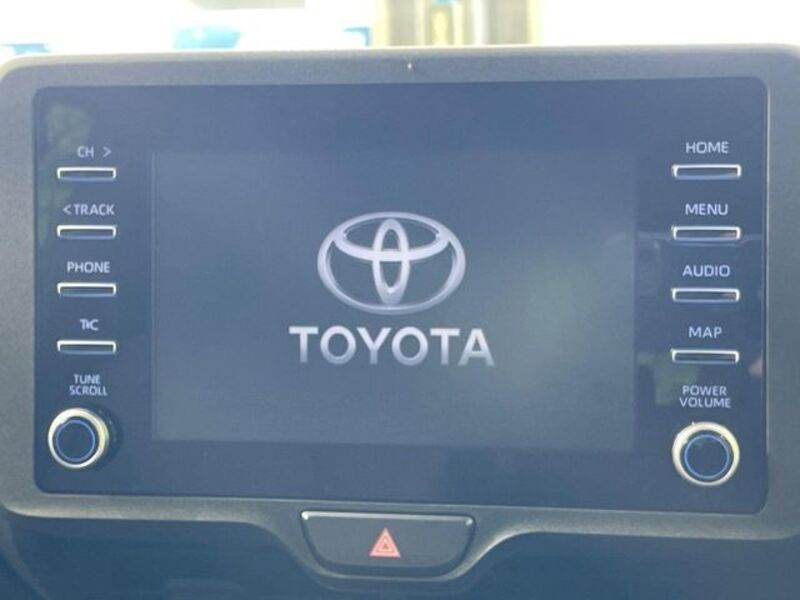 YARIS CROSS