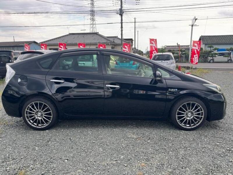 PRIUS PHV