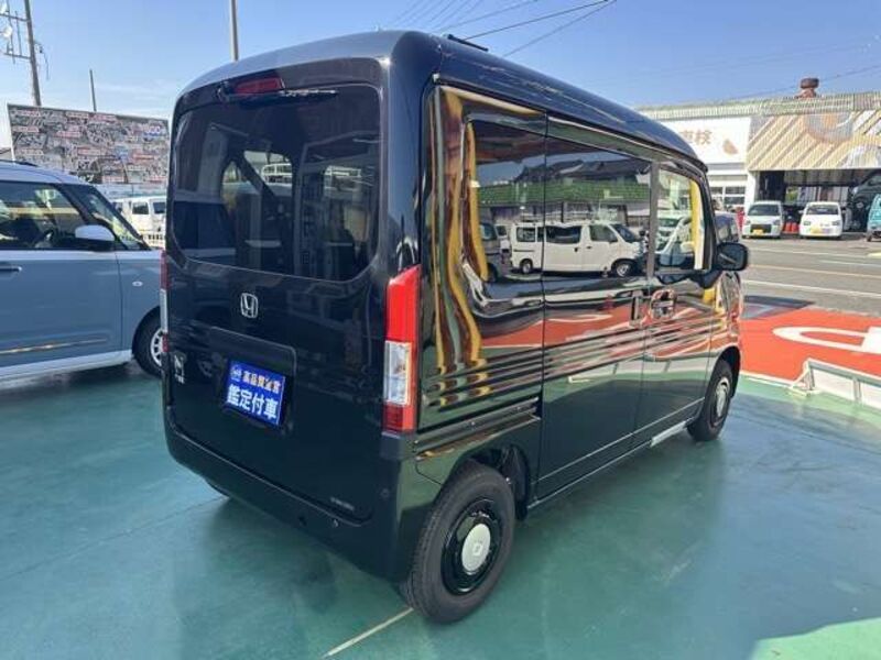N-VAN