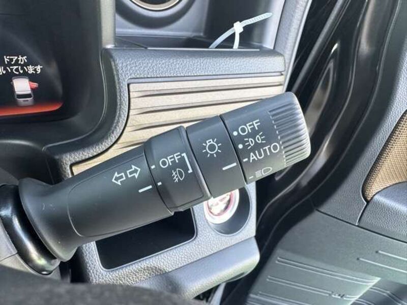 N-VAN