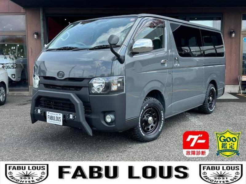 TOYOTA HIACE VAN