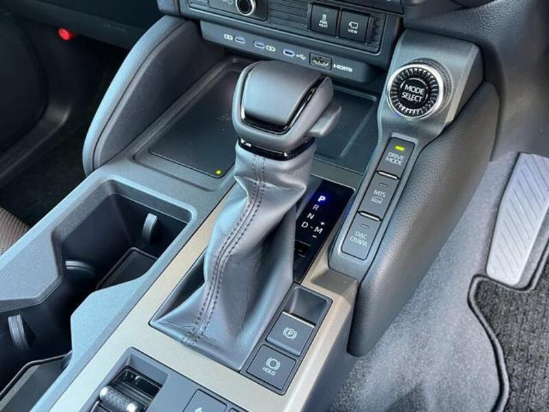 LAND CRUISER 250