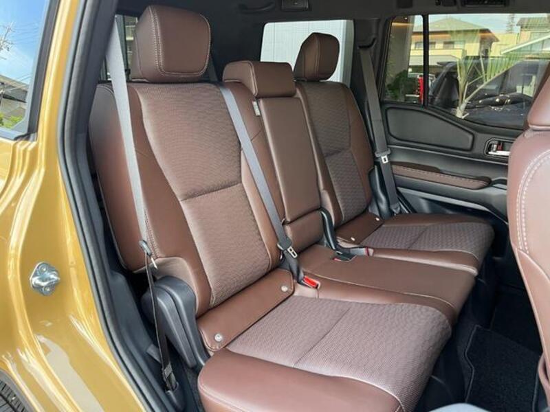 LAND CRUISER 250