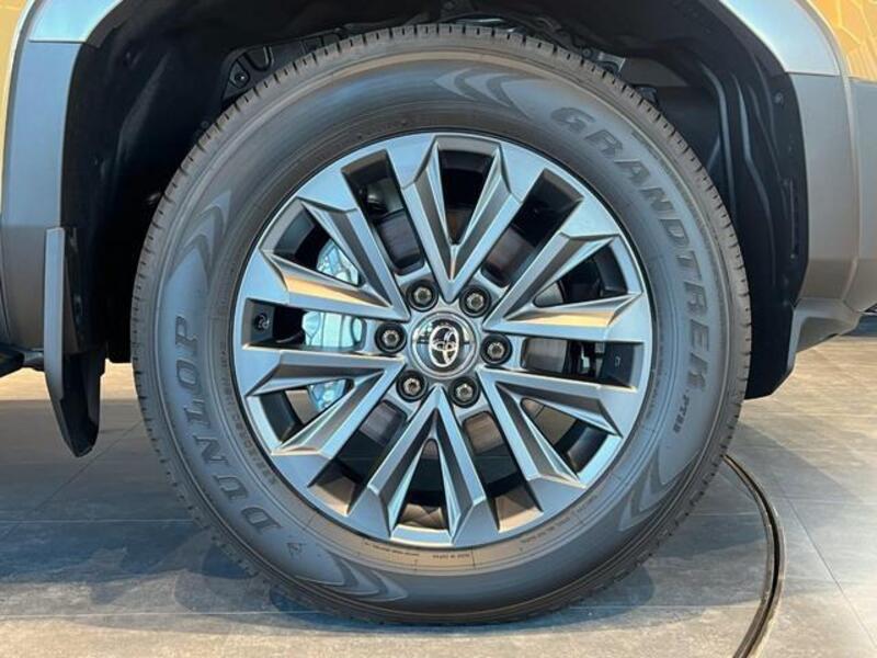 LAND CRUISER 250