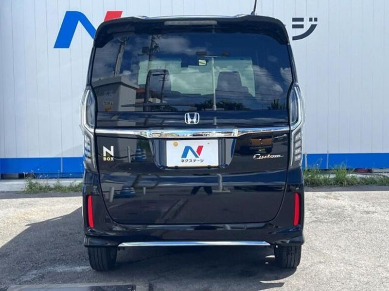 N BOX CUSTOM