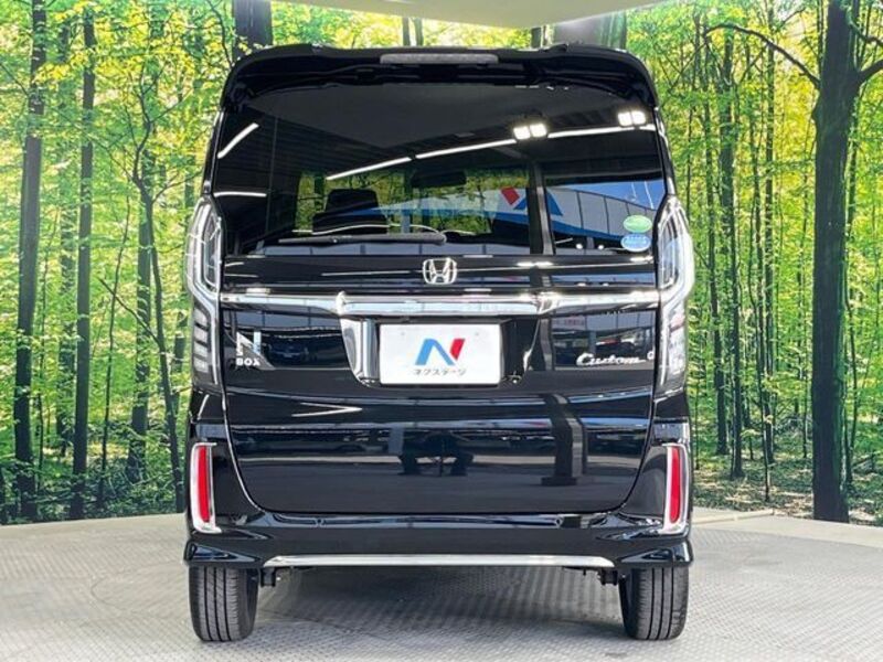 N BOX CUSTOM