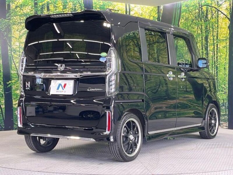 N BOX CUSTOM