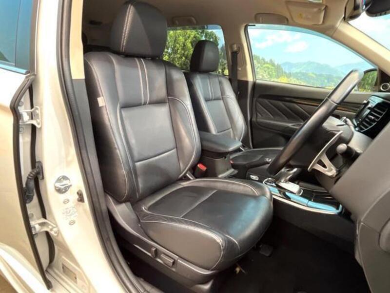 OUTLANDER PHEV