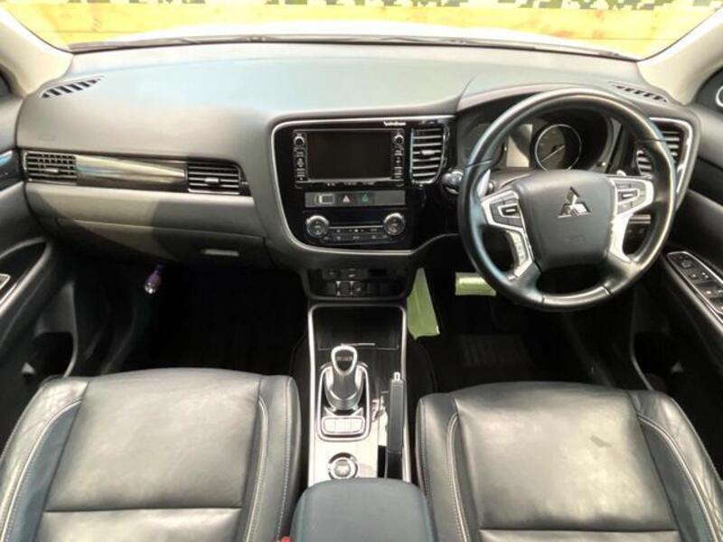 OUTLANDER PHEV