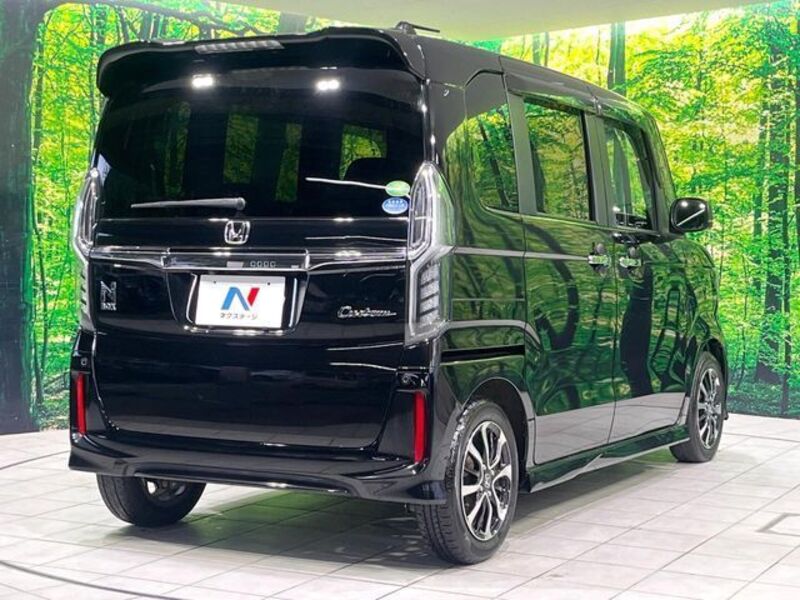 N BOX CUSTOM