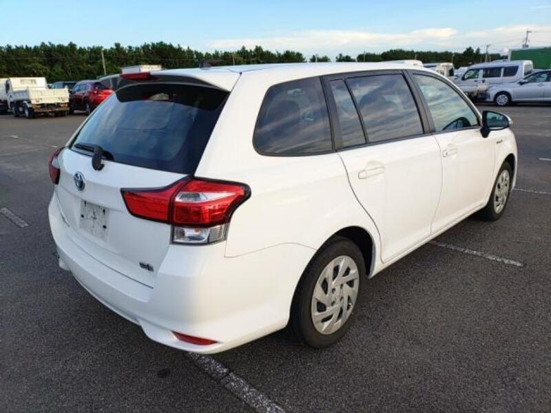 COROLLA FIELDER
