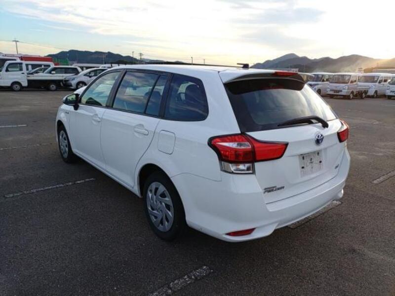 COROLLA FIELDER