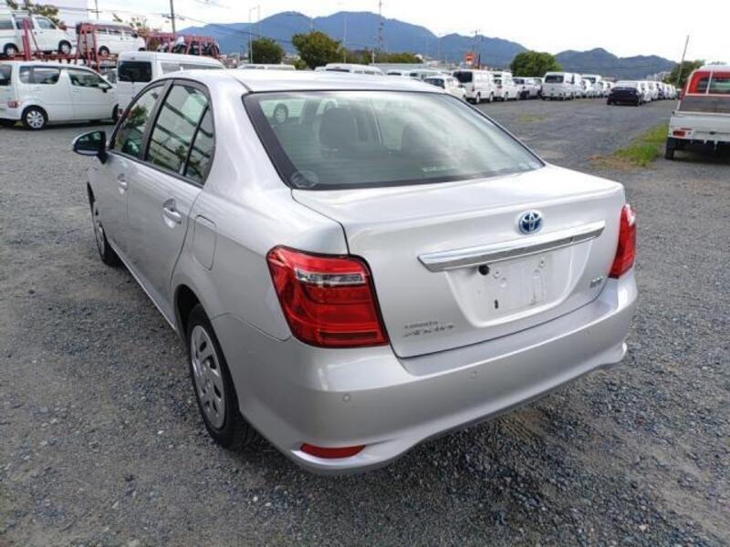 COROLLA AXIO