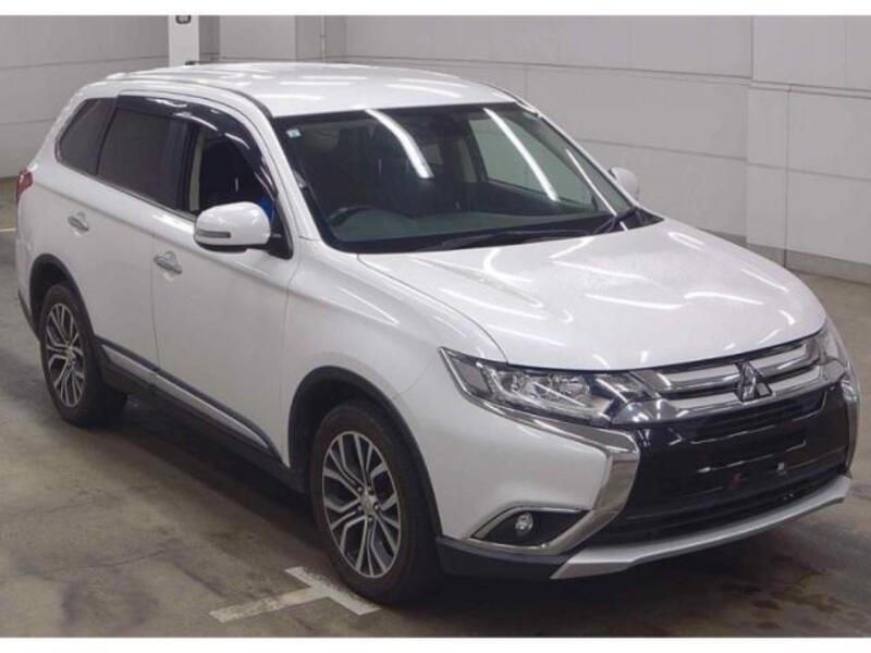 OUTLANDER-0