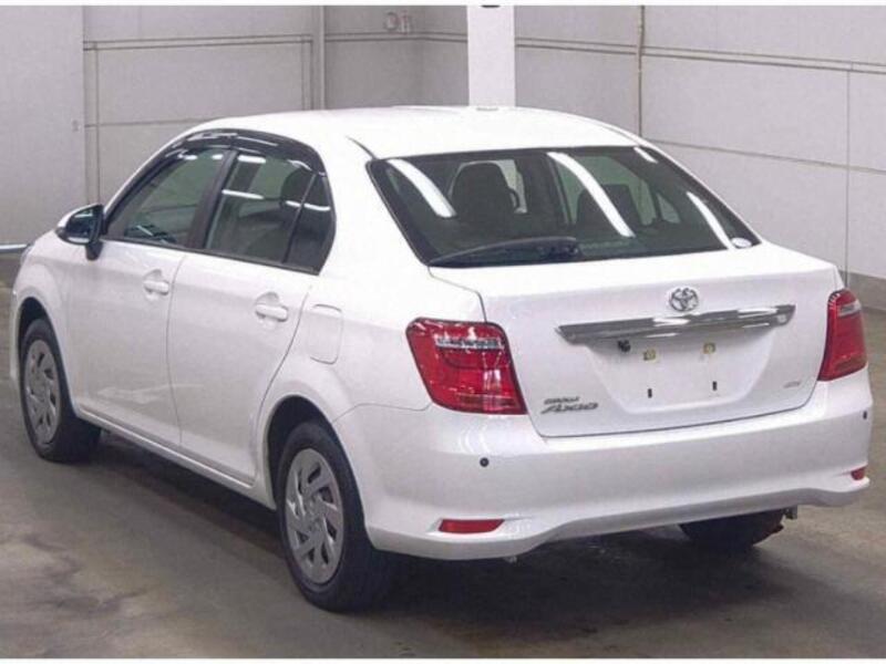 COROLLA AXIO