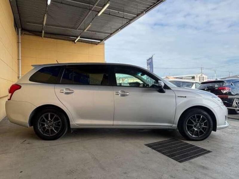 COROLLA FIELDER