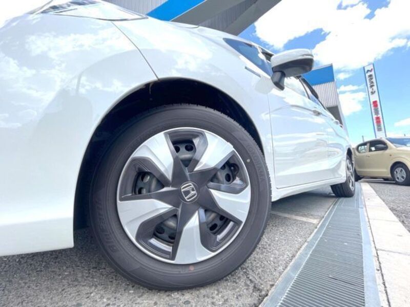 FIT HYBRID