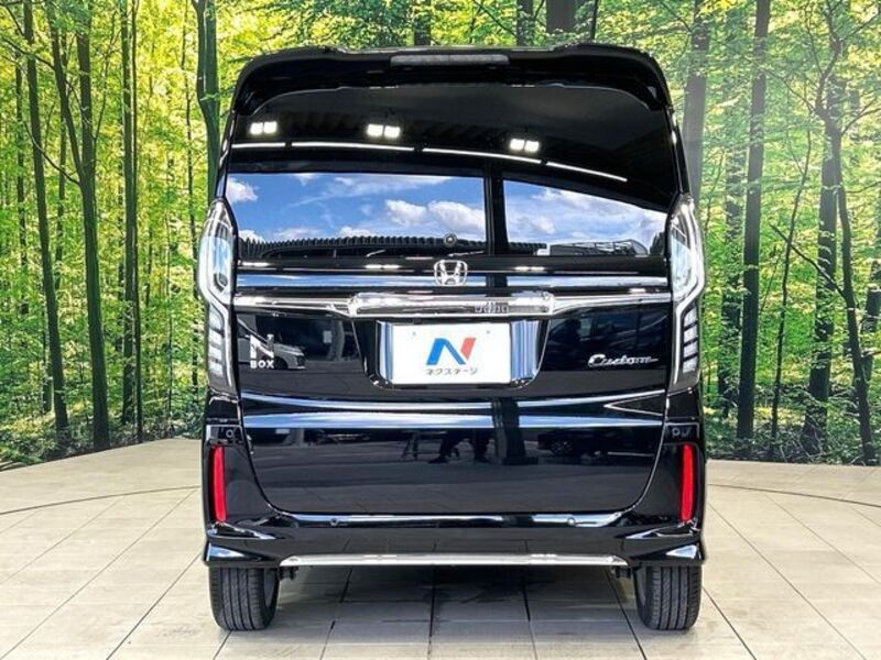 N BOX CUSTOM