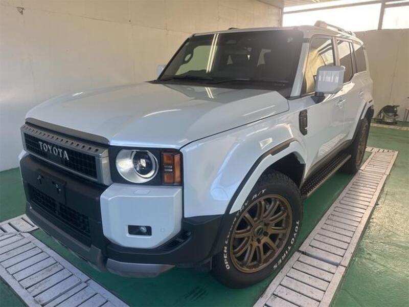 TOYOTA LAND CRUISER 250