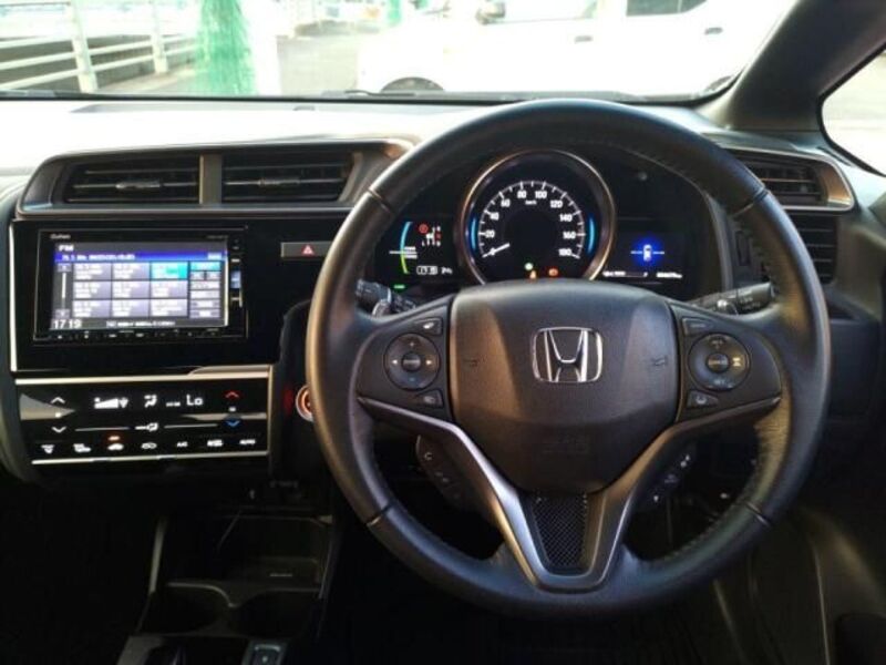 FIT HYBRID