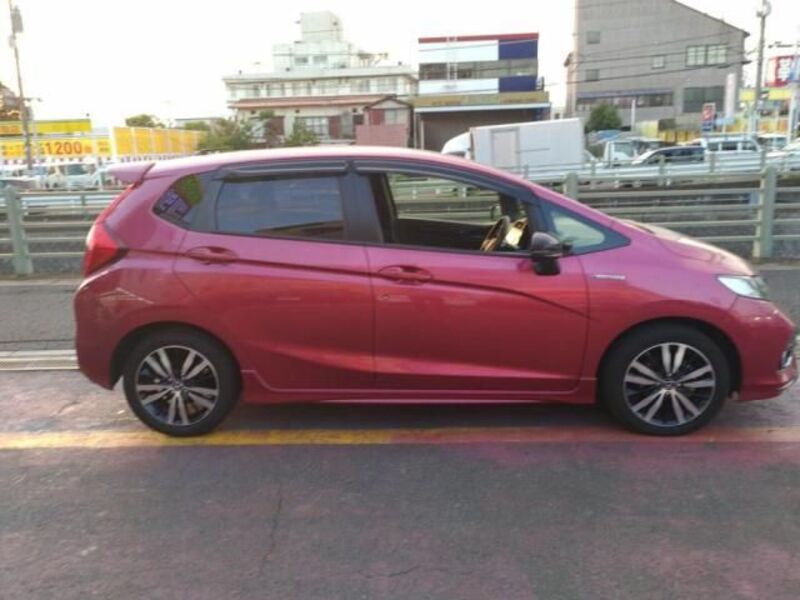 FIT HYBRID