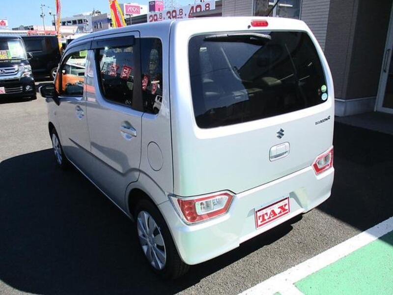 WAGON R