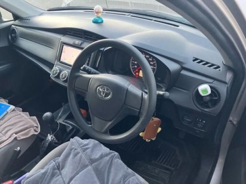 COROLLA AXIO