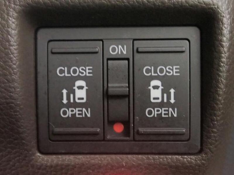 N BOX