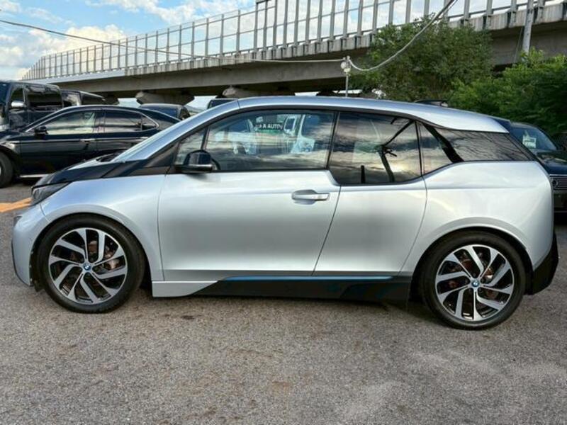i3