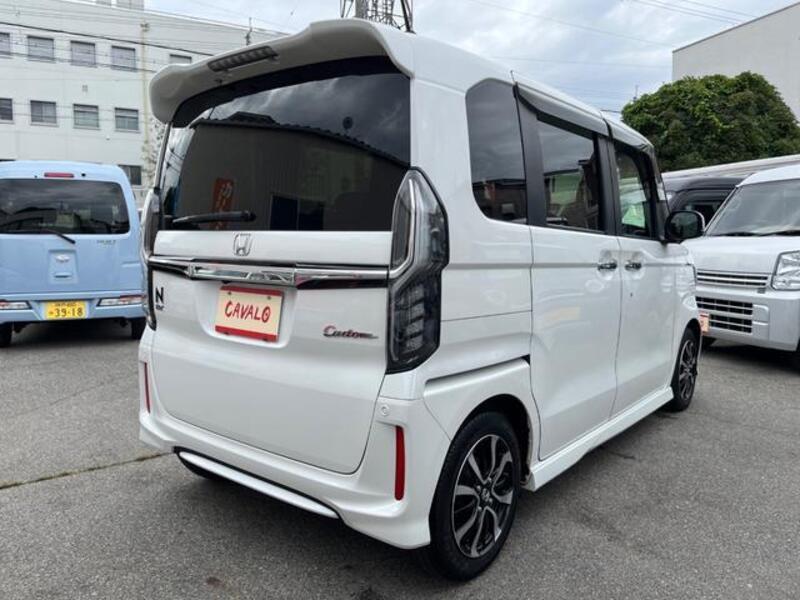 N BOX CUSTOM