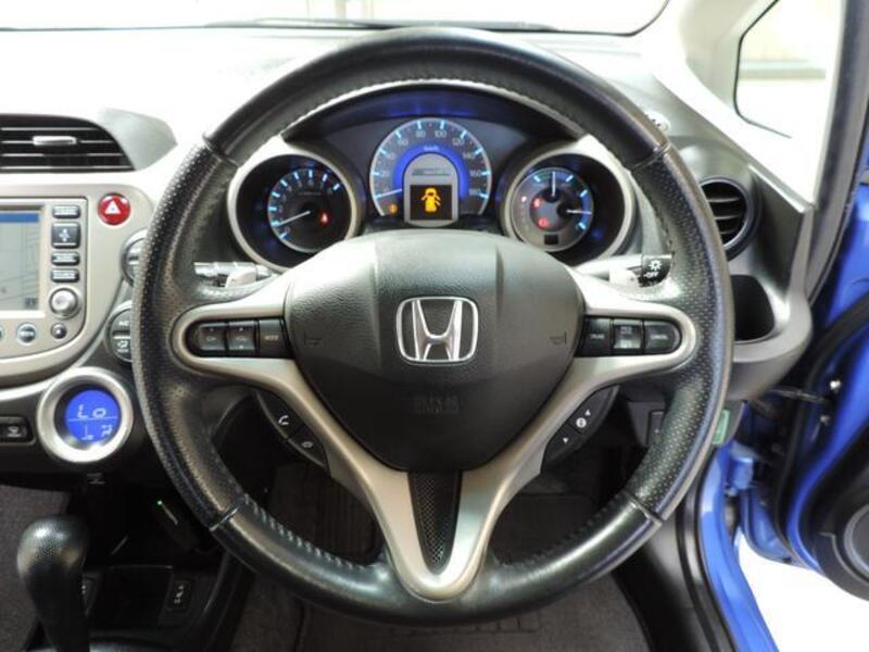 FIT HYBRID