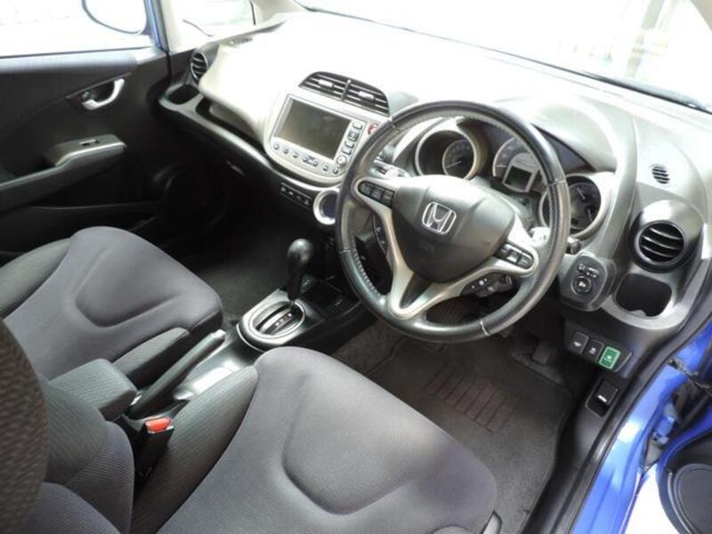 FIT HYBRID