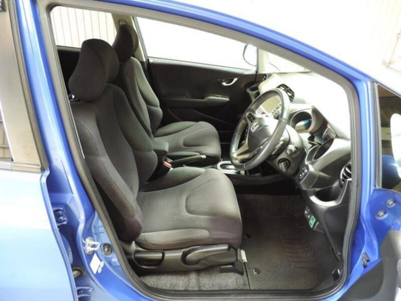 FIT HYBRID