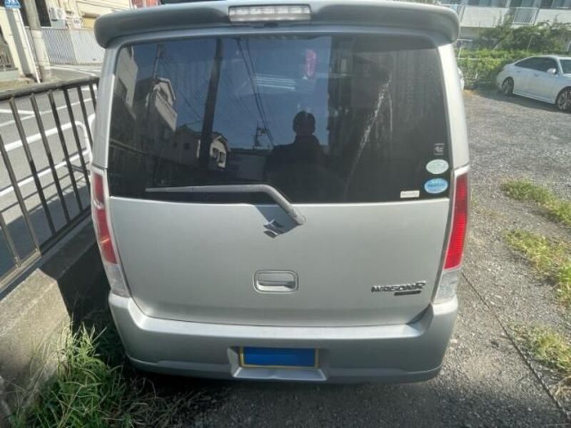 WAGON R