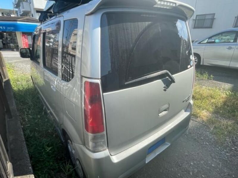 WAGON R