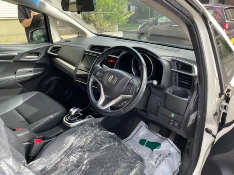 FIT HYBRID